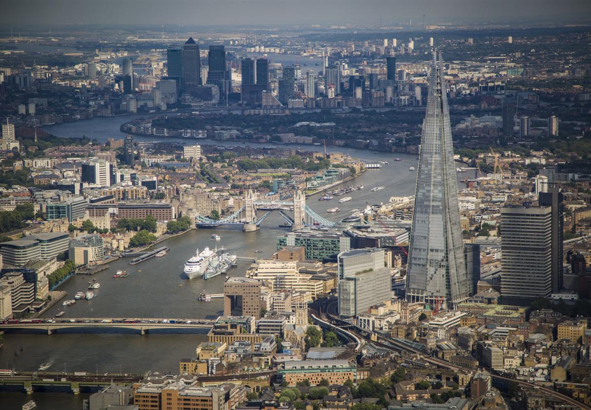 Exclusive London by Helicopter Private Tour
