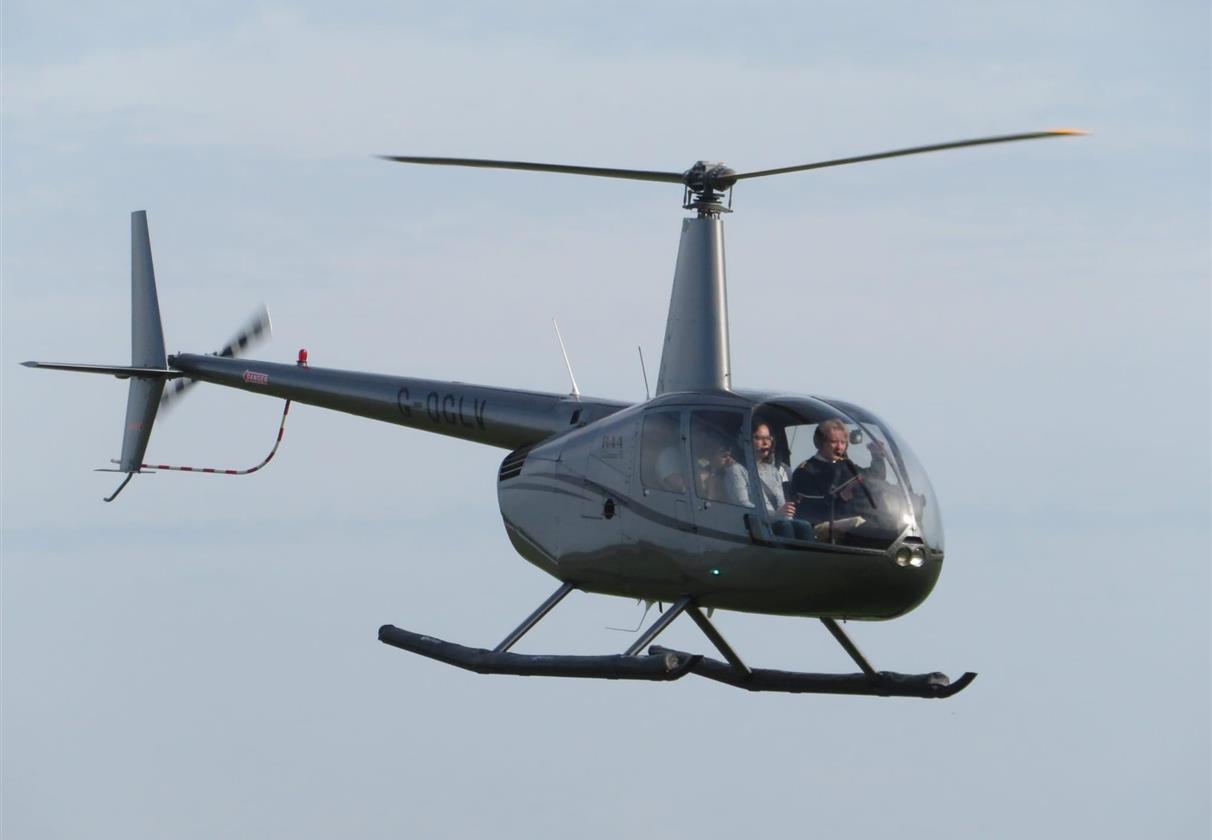 Private City of London Helicopter Tour from Blackbushe or Fairoaks Airport