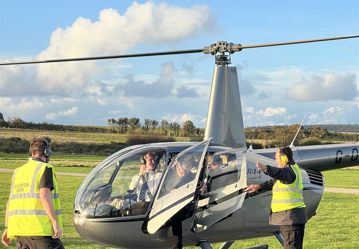 60 Minute PRIVATE Flight in an R44 Helicopter